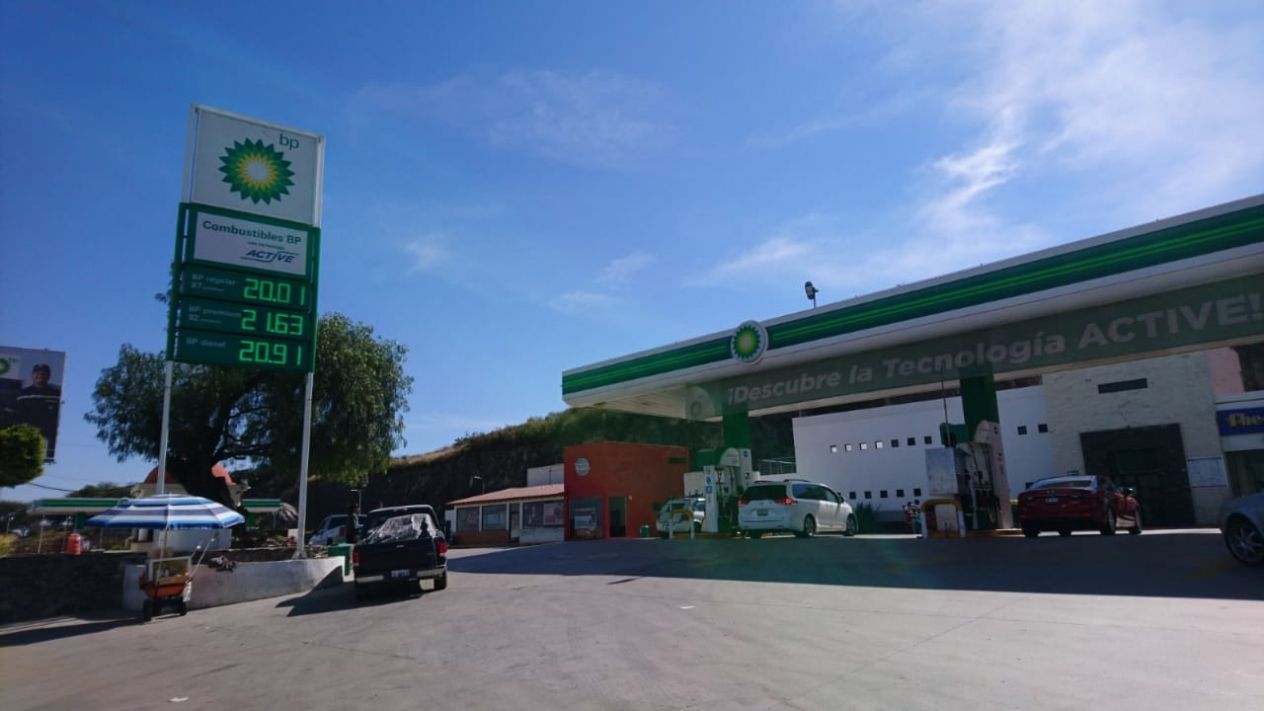 BP va por red de 10 terminales de gasolina en México para 2024